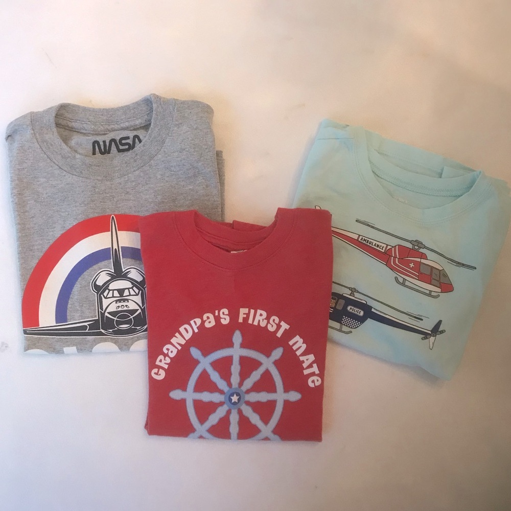 Boys Size 5 Transportation Themed Short Sleeve Tees - Group of Three Tees